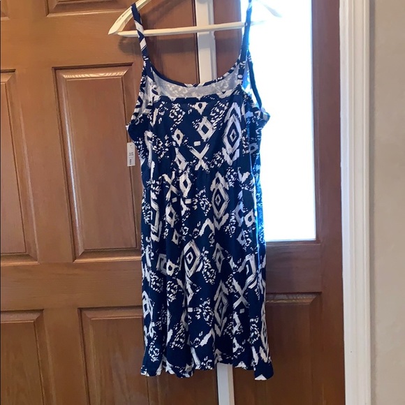 Blue and white patterned dress - Picture 5 of 6